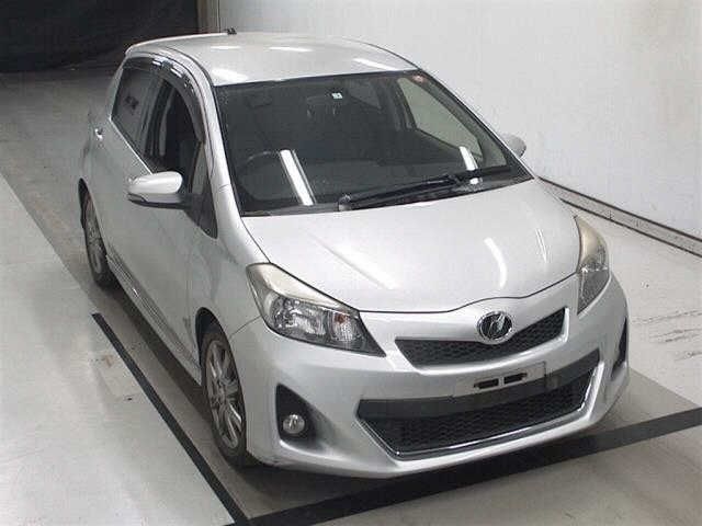 1108 Toyota Vitz NCP131 2013 г. (JU Chiba)