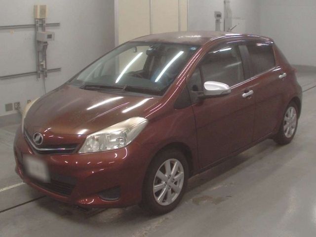 1117 Toyota Vitz NSP130 2011 г. (CAA Tokyo)