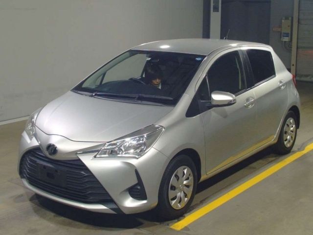 12675 Toyota Vitz KSP130 2018 г. (TAA Yokohama)