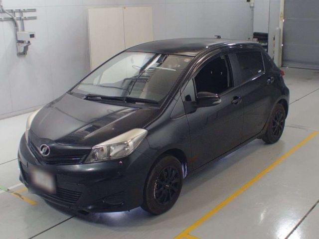 20280 Toyota Vitz NSP130 2013 г. (CAA Chubu)