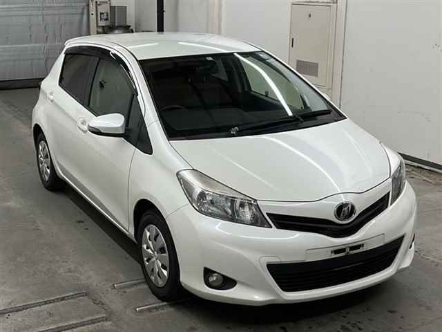 20340 Toyota Vitz KSP130 2012 г. (MIRIVE Saitama)