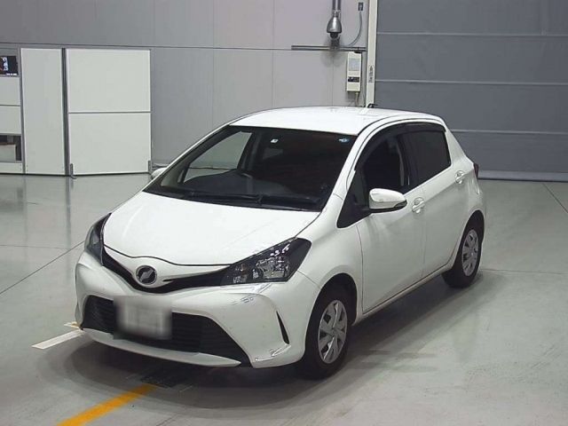 30084 Toyota Vitz NSP130 2015 г. (CAA Chubu)