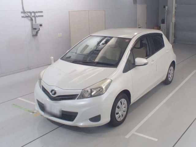 30344 Toyota Vitz NSP130 2011 г. (CAA Chubu)