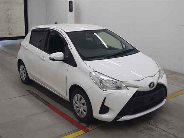 30413 Toyota Vitz KSP130 2018 г. (MIRIVE Osaka)