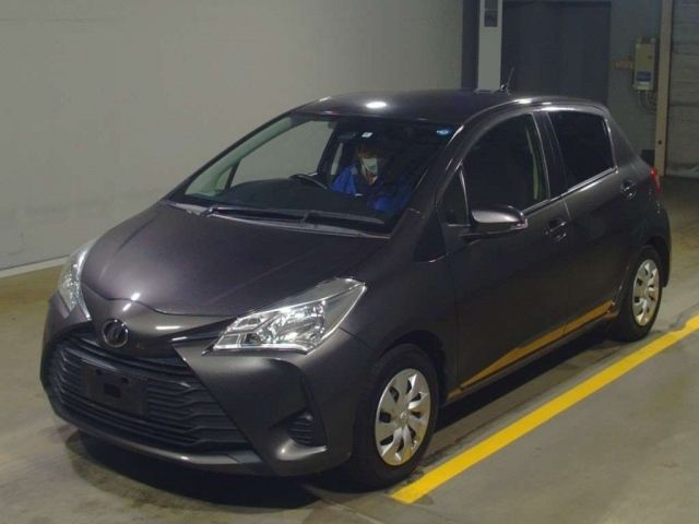 375 Toyota Vitz KSP130 2018 г. (TAA Yokohama)