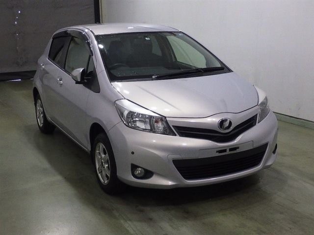 40040 Toyota Vitz NSP135 2013 г. (Honda Sendai)