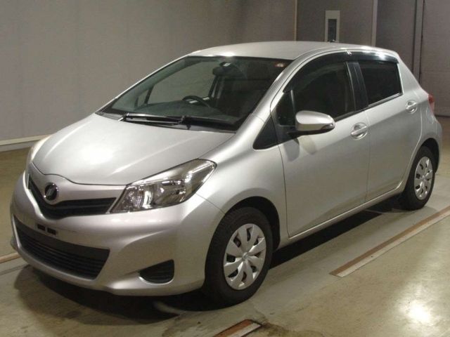 4005 Toyota Vitz NSP130 2013 г. (TAA Hyogo)