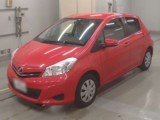 40120 Toyota Vitz NSP130 2011 г. (CAA Tokyo)