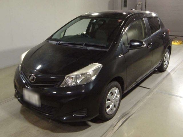 4048 Toyota Vitz KSP130 2014 г. (TAA Tohoku)