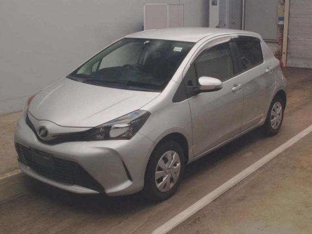 4124 Toyota Vitz KSP130 2014 г. (TAA Kantou)