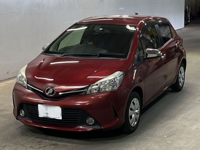 4133 Toyota Vitz KSP130 2015 г. (KCAA Fukuoka)