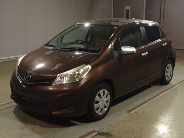 4193 Toyota Vitz KSP130 2012 г. (TAA Hyogo)