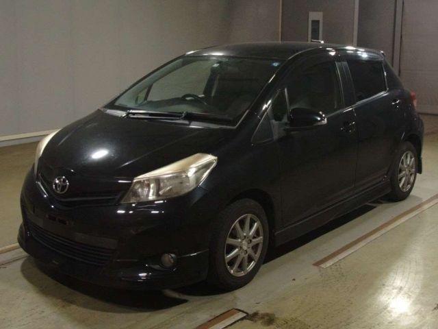 4196 Toyota Vitz NSP130 2011 г. (TAA Hyogo)