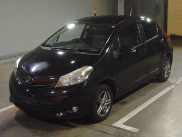 4615 Toyota Vitz NSP135 2013 г. (TAA Hiroshima)