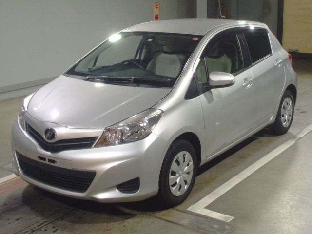 4736 Toyota Vitz KSP130 2013 г. (TAA Hiroshima)