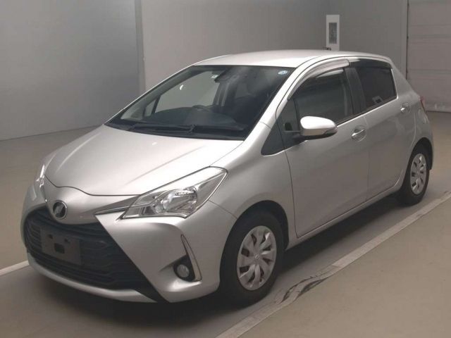 50072 Toyota Vitz NSP130 2018 г. (TAA Kantou)