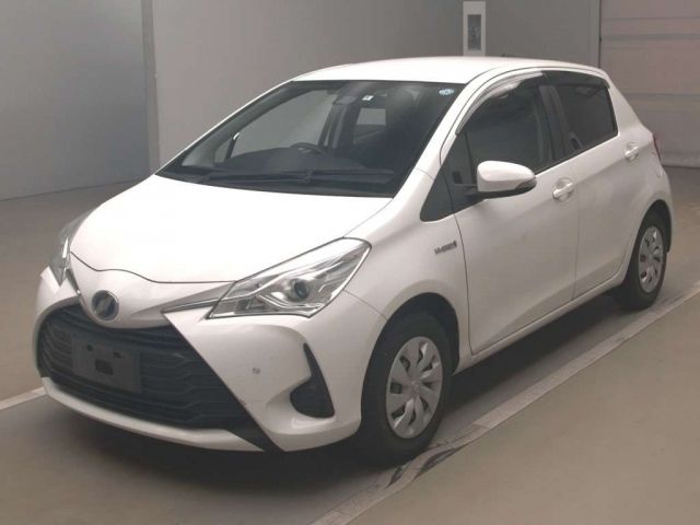 50104 Toyota Vitz NHP130 2018 г. (TAA Kantou)