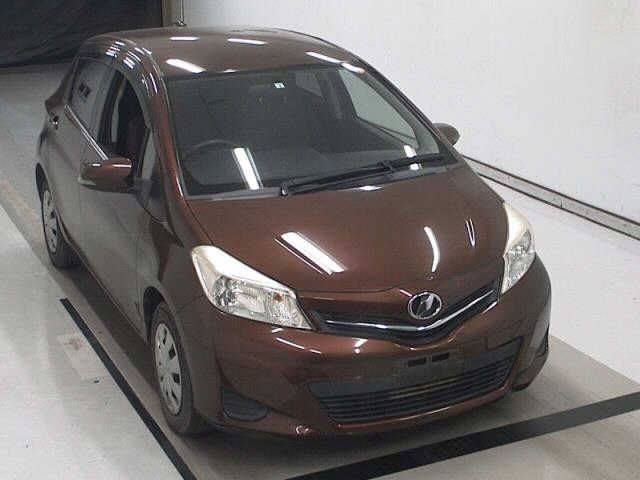 5287 Toyota Vitz NSP130 2012 г. (JU Chiba)