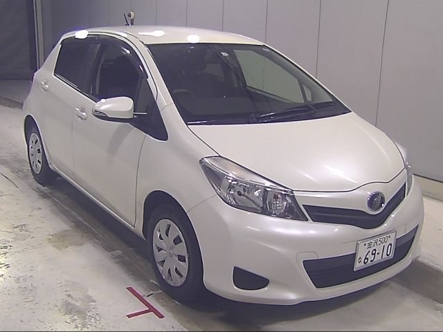 55267 Toyota Vitz KSP130 2013 г. (Honda Nagoya)