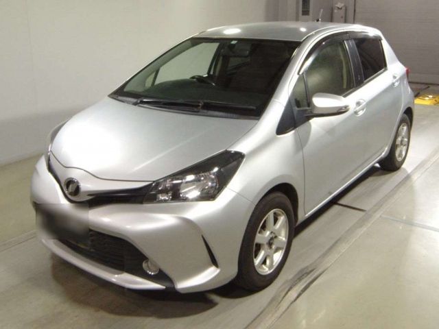 6026 Toyota Vitz NSP130 2015 г. (TAA Tohoku)