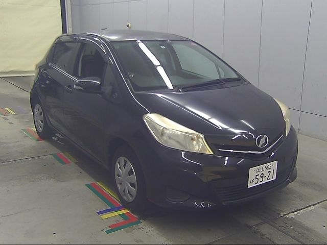 70196 Toyota Vitz KSP130 2011 г. (Honda Kansai)