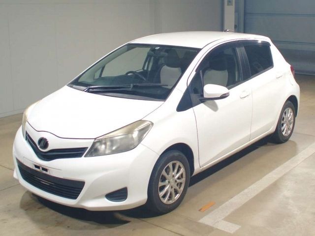 7238 Toyota Vitz NSP130 2011 г. (TAA Kinki)