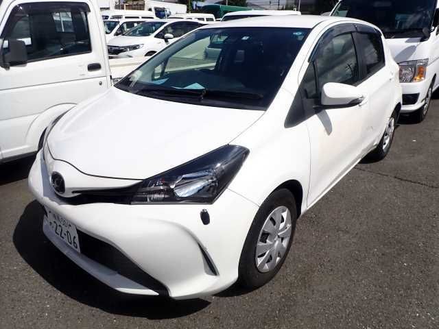 76 Toyota Vitz NSP130 2015 г. (ORIX Atsugi Nyusatsu)