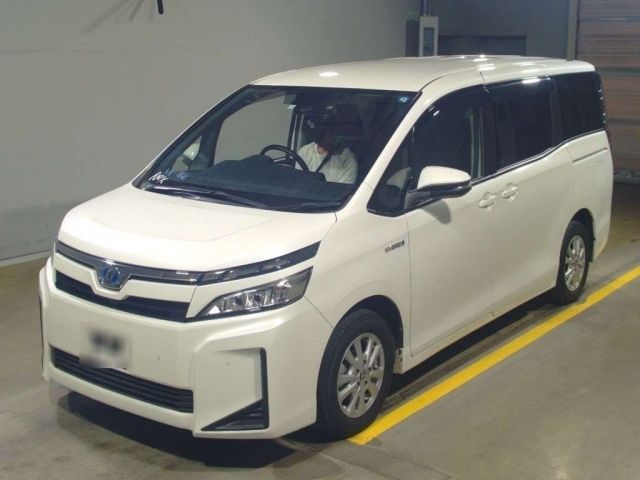 12489 Toyota Voxy ZWR80G 2019 г. (TAA Yokohama)