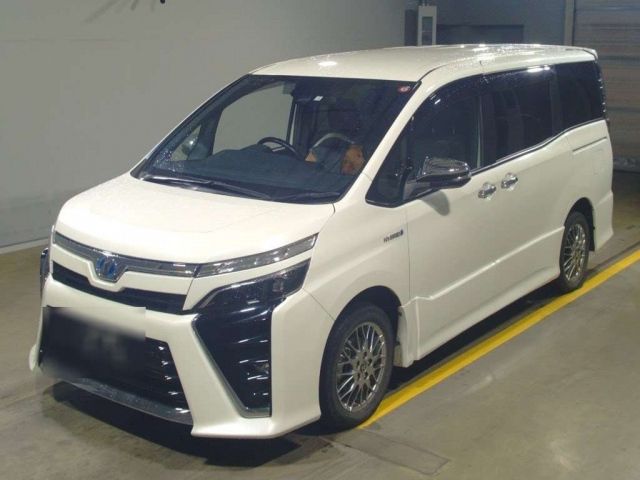 12614 Toyota Voxy ZWR80W 2019 г. (TAA Yokohama)