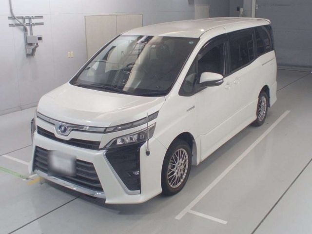 20145 Toyota Voxy ZWR80W 2017 г. (CAA Chubu)