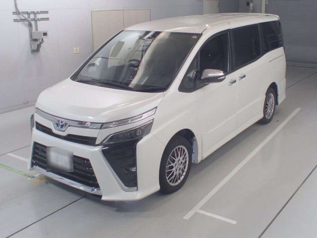 20246 Toyota Voxy ZWR80W 2021 г. (CAA Chubu)