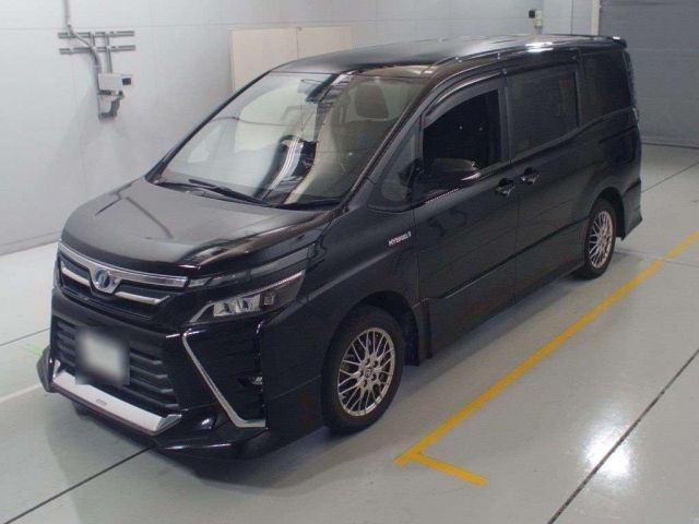 20258 Toyota Voxy ZWR80W 2017 г. (CAA Chubu)