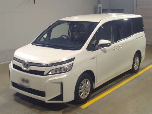 357 Toyota Voxy ZWR80G 2018 г. (TAA Yokohama)