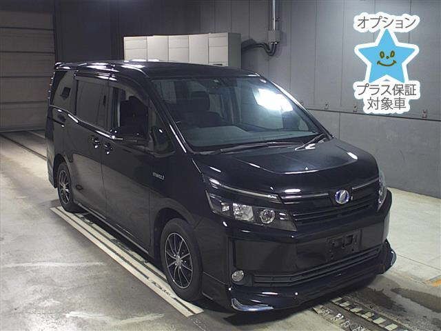 5712 Toyota Voxy ZWR80G 2014 г. (JU Gifu)