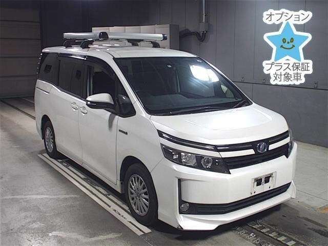 5832 Toyota Voxy ZWR80G 2014 г. (JU Gifu)
