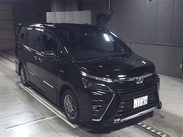 65046 Toyota Voxy ZWR80W 2019 г. (JU Gifu)