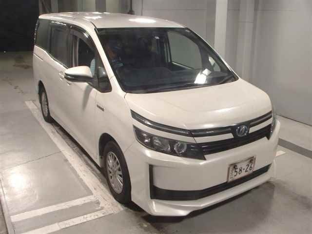 8 Toyota Voxy ZWR80G 2014 г. (JU Tokyo)