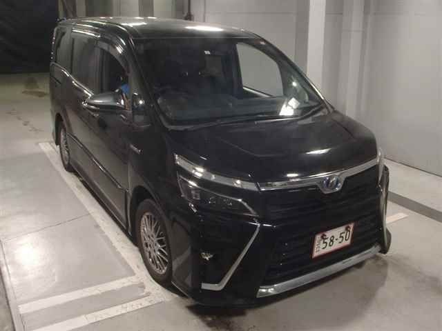 8009 Toyota Voxy ZWR80W 2019 г. (JU Tokyo)