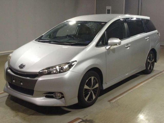 2110 Toyota Wish ZGE20W 2014 г. (TAA Hyogo)