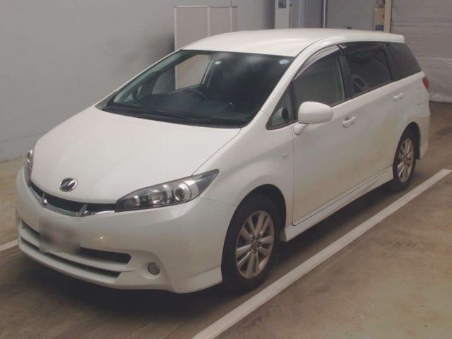 4074 Toyota Wish ZGE20W 2011 г. (TAA Kantou)