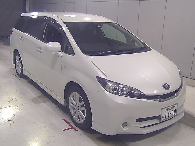 55180 Toyota Wish ZGE20W 2011 г. (Honda Nagoya)