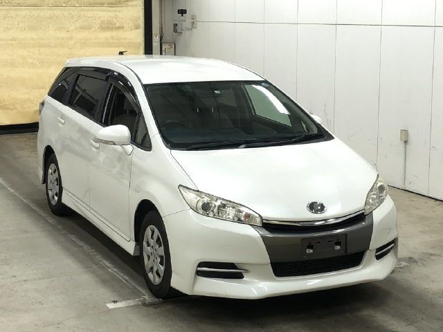 6008 Toyota Wish ZGE20W 2015 г. (IAA Osaka)