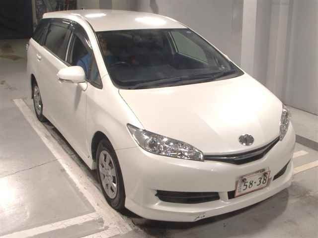 64 Toyota Wish ZGE20G 2013 г. (JU Tokyo)