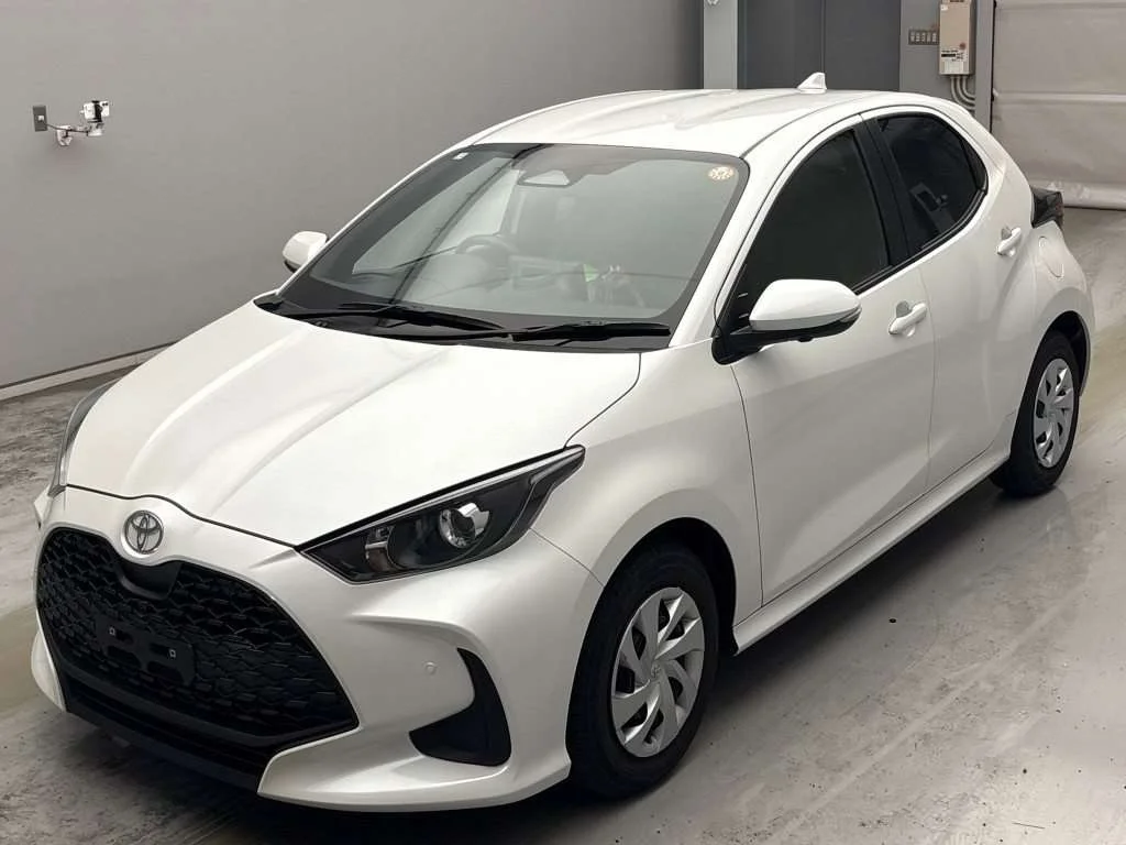Toyota Yaris KSP210 2025