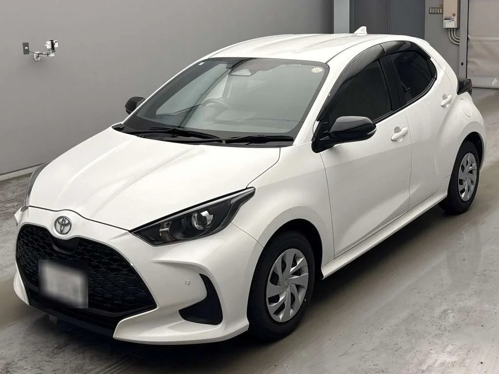 Toyota Yaris KSP210 2025