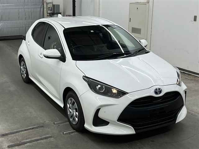 15231 Toyota Yaris MXPH10 2023 г. (MIRIVE Saitama)