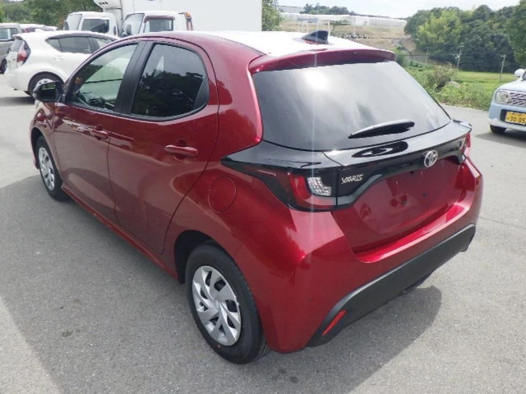 Toyota Yaris KSP210 2026