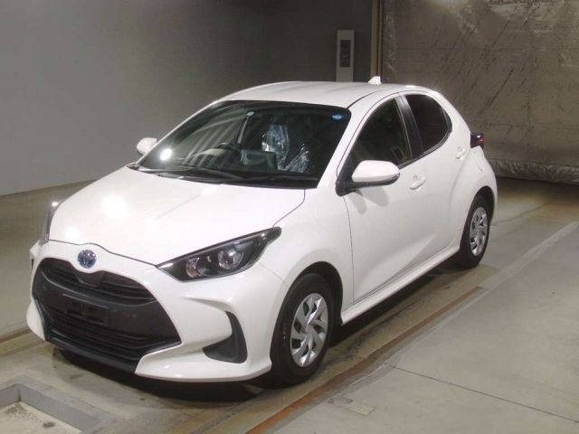 2483 Toyota Yaris MXPH10 2020 г. (TAA Kinki)