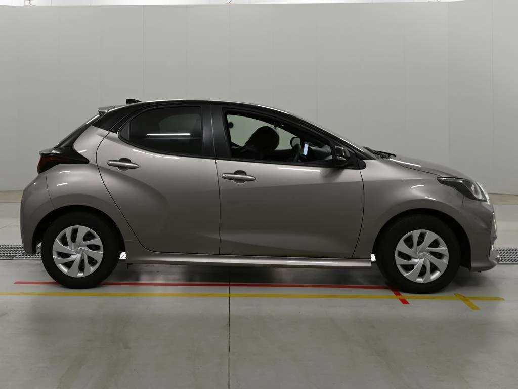 Toyota Yaris KSP210 2025