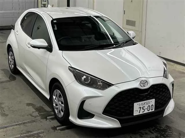 Toyota Yaris KSP210 2025